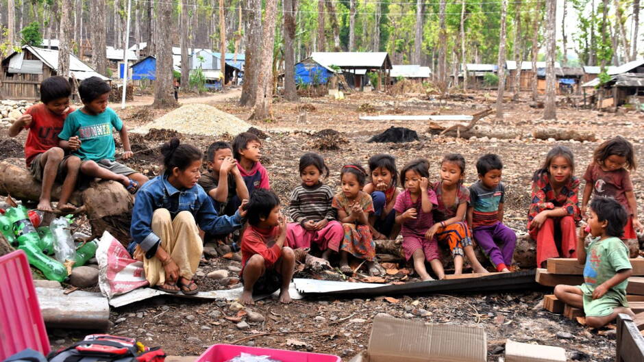 Waiting for the examination (Cisapani) Waiting for the examination (Cisapani)